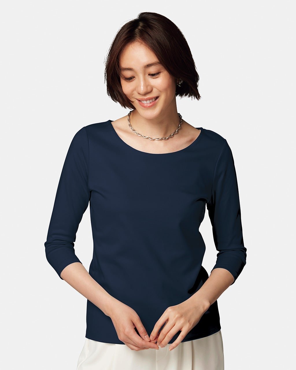 【ドゥクラッセ/DoCLASSE】のジュエルネック/7分袖・ドゥクラッセTシャツ インテリア・キッズ・メンズ・レディースファッション・服の通販 founy(ファニー) 　ファッション　Fashion　レディースファッション　Fashion for Women　トップス・カットソー　Cut & Sew Tops　シャツ・ブラウス・オフィスカジュアル　Elegant Blouses & Button-Ups　ロングTシャツ・Tシャツ　Longline T-Shirts & Tees　カットソー・ベーシックTシャツ　Cut-and-Sewn Tops / Stretch Tees & Basics　インナー　Innerwear　カットソー　Cut and Sewn Top　シンプル　Simple, Minimal　ジャケット　Jacket, Outerwear　ジュエル　Jewel, Gemstone　雑誌　Magazine, Fashion Magazine　デニム　Denim, Jeans Material　定番　Standard, Basic Item　なめらか　Smooth, Silky Texture　人気　Popular, Best Seller　パール　Pearl, Pearl Accent　ベーシック　Basic, Essential　半袖　Short Sleeve, Half Sleeve　おすすめ　Recommended / Our Picks　ビジネス 仕事 通勤　Business / Work / Commuting　ミッドナイトブルー|ID: prp329100004373128 ipo3291000000030560924