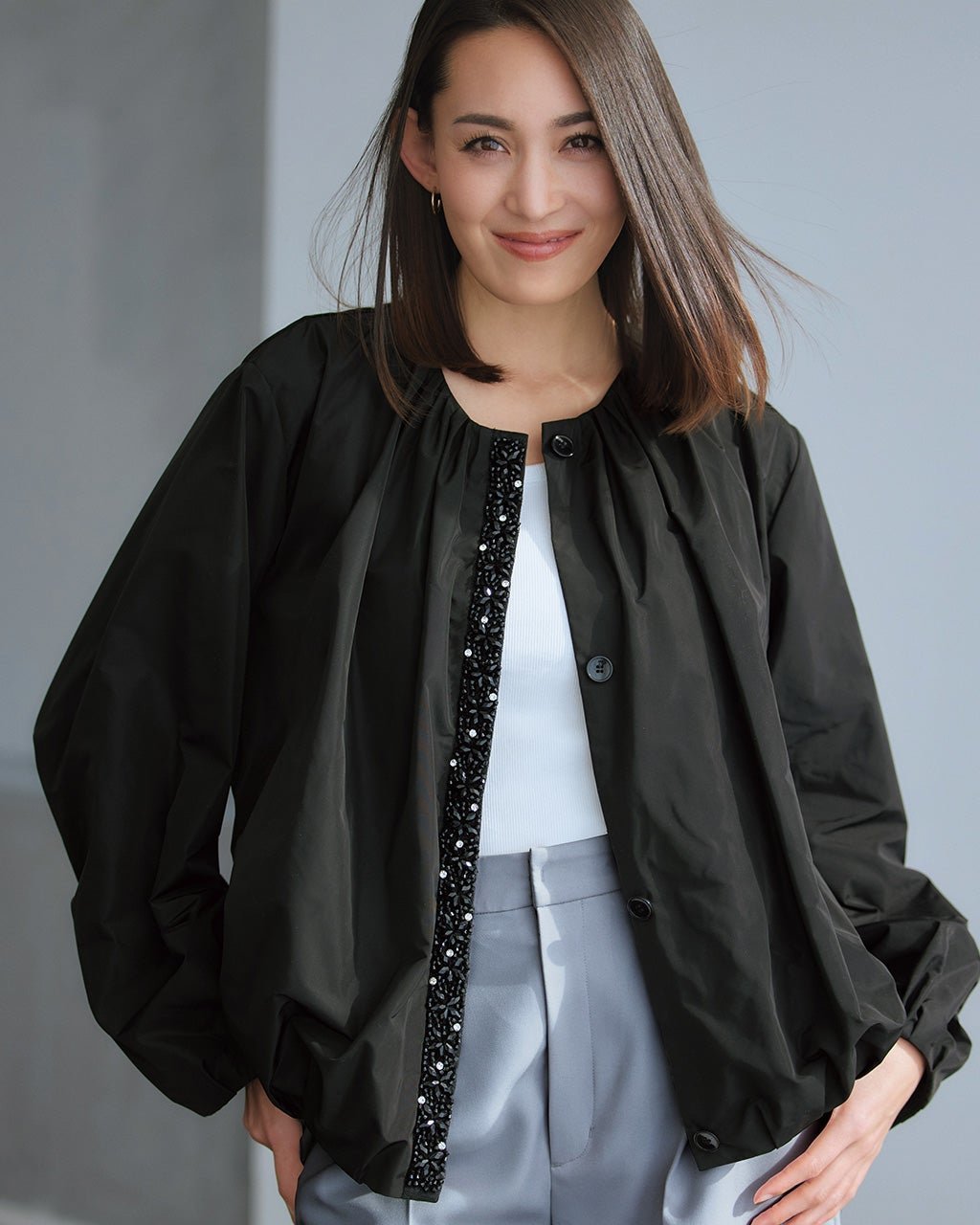 【ドゥクラッセ/DoCLASSE】の前立てビジュー・タフタブルゾン 人気、トレンドファッション・服の通販 founy(ファニー) 　ファッション　Fashion　レディースファッション　WOMEN　アウター　Coat Outerwear　ジャケット　Jackets　ブルゾン　Blouson/Jackets　おすすめ　Recommend　カーディガン　Cardigan　ギャザー　Gather　ジャケット　Jacket　スマート　Smart　タフタ　Taffeta　ビジュー　Bijou　ブルゾン　Blouson　旅行　Travel　春　Spring　 other-1|ID: prp329100004378376 ipo3291000000031563721