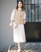 【ドゥクラッセ/DoCLASSE】のメタル調ボタン・ベストカーディガン 人気、トレンドファッション・服の通販 founy(ファニー) ファッション Fashion レディースファッション Fashion for Women トップス・カットソー Cut & Sew Tops カーディガン・羽織り Layered Style Cardigans ベスト&ジレ / 重ね着スタイル Vests & Gilets カーディガン Cardigan, Knitwear コンパクト Compact, Small Size ベスト Vest, Waistcoat メタル Metal, Metal Parts thumbnail ライトトープ|ID: prp329100004392236 ipo3291000000034122589