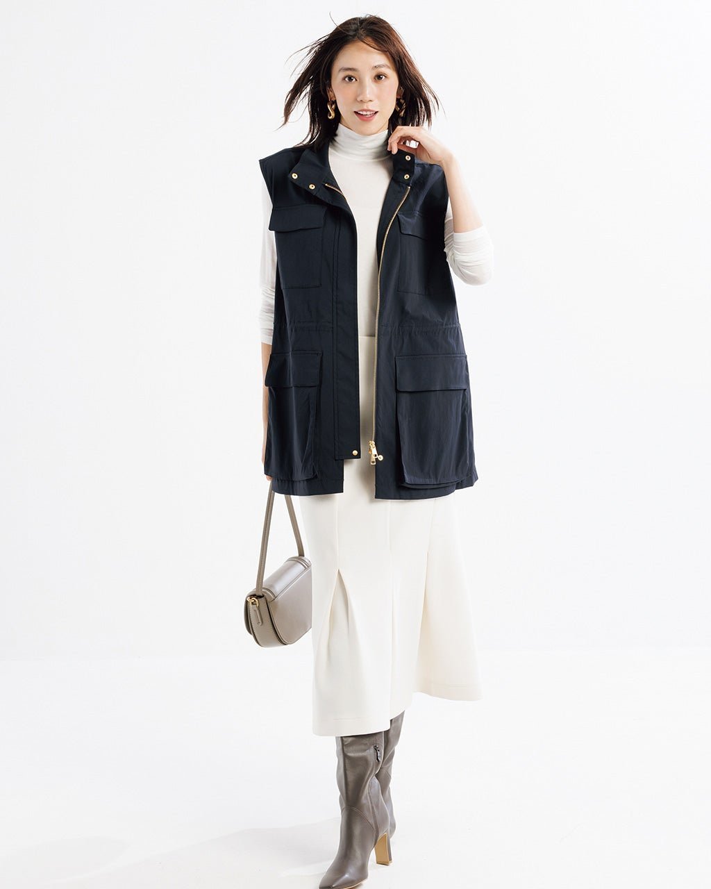 【ドゥクラッセ/DoCLASSE】のリモンタナイロン・スタンドカラージレ インテリア・キッズ・メンズ・レディースファッション・服の通販 founy(ファニー) 　ファッション　Fashion　レディースファッション　Fashion for Women　アウター　Coat / Outerwear Collection　レディースジャケット・軽アウター　Jackets　イタリア　Italy　ジャケット　Jacket, Outerwear　スタンド　Stand Collar, Upright Stand　ストレッチ　Stretch, Stretchy Fabric　フェミニン　Feminine, Girly　ポケット　Pocket, Pocket Detail　リュクス　Luxury, Elegant, High-End, Chic　ネイビー|ID: prp329100004392295 ipo3291000000036037722