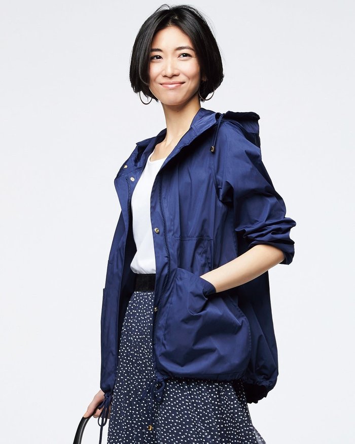 【ドゥクラッセ/DoCLASSE】の二重織リバーシブル・マウンテンパーカー インテリア・キッズ・メンズ・レディースファッション・服の通販 founy(ファニー) https://founy.com/ ファッション Fashion レディースファッション Fashion for Women アウター Coat / Outerwear Collection レディースジャケット・軽アウター Jackets ジャケット Jacket, Outerwear ダブル Double, Double-Breasted ドローコード Drawcord, Drawstring Cord 定番 Standard, Basic Item バルーン Balloon, Balloon Silhouette パーカー Hoodie, Parka ビッグ Big, Oversized フェイス Face, Facial Design リバーシブル Reversible, Two-Sided 旅行 Travel |ID: prp329100004392334 ipo3291000000030710024