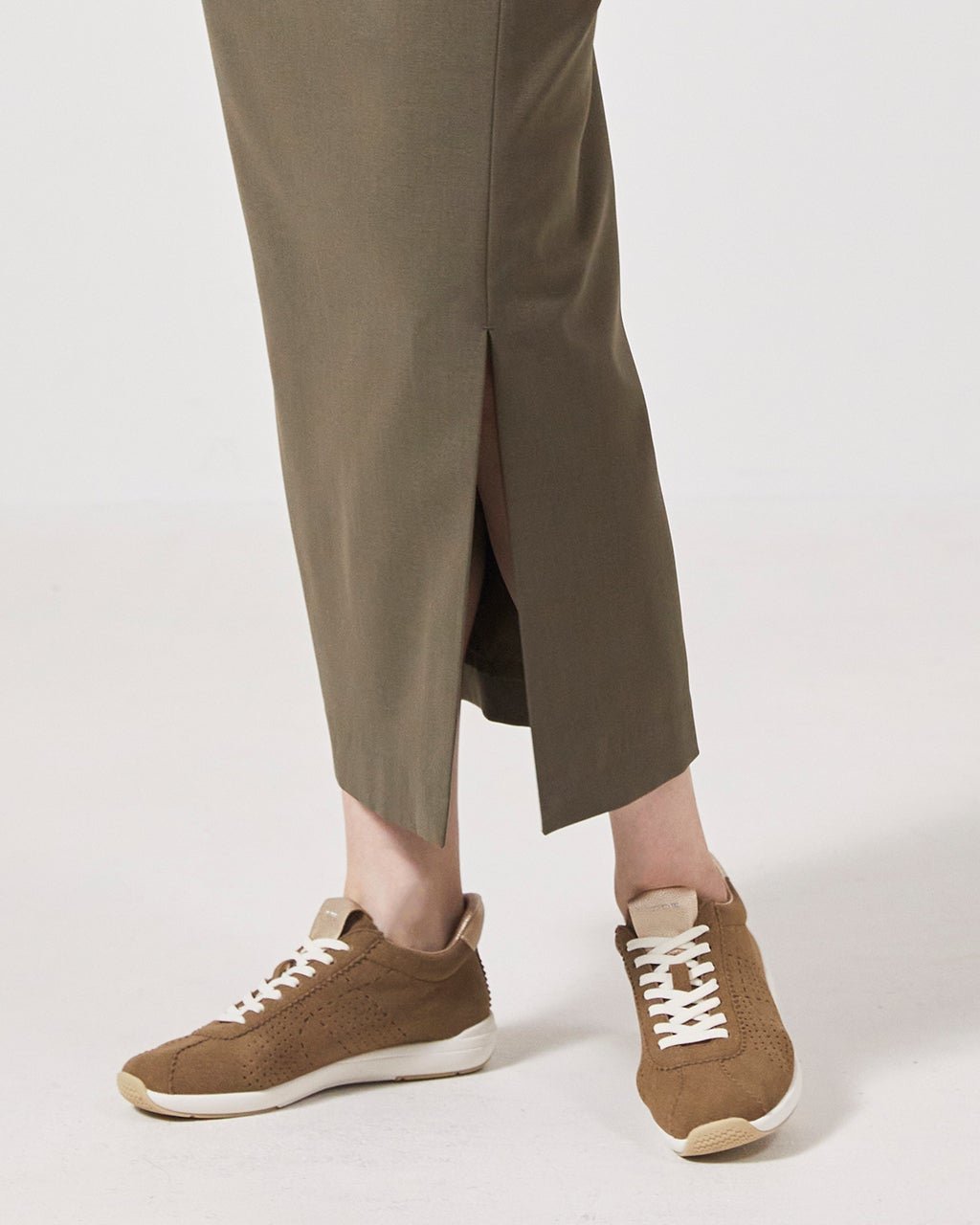 【フィットフィット/fitfit】のソフトフラットスニーカー インテリア・キッズ・メンズ・レディースファッション・服の通販 founy(ファニー) 　ファッション　Fashion　レディースファッション　Fashion for Women　インソール　Shoe Insole　クッション　Cushion, Throw Pillow　ストレッチ　Stretch, Stretchy Fabric　スニーカー　Sneakers, Trainers　フィット　Fit, Slim Fit　フラット　Flat, Flat Shoes　ラウンド　Round, Round Neck　ラバー　Rubber, Rubber Sole　リラックス　Relax, Relaxed Fit　レース　Lace, Lace Fabric　キャメル&times;Lゴールド|ID: prp329100004394041 ipo3291000000036159305