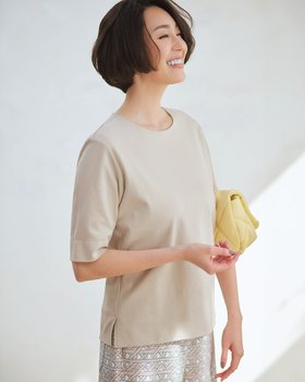 【ドゥクラッセ/DoCLASSE】のコンパクトフォルム/5分袖・ドゥクラッセTシャツ 人気、トレンドファッション・服の通販 founy(ファニー) ファッション Fashion レディースファッション WOMEN トップス・カットソー Tops/Tshirt シャツ/ブラウス Shirts/Blouses ロング / Tシャツ T-Shirts カットソー Cut and Sewn インナー Inner カットソー Cut And Sew コンパクト Compact シンプル Simple ジャケット Jacket スタイリッシュ Stylish ダブル Double デニム Denim 定番 Standard なめらか Smooth 人気 Popularity バランス Balance パール Pearl フォルム Form フロント Front ベーシック Basic 半袖 Short Sleeve ワイド Wide おすすめ Recommend ビジネス 仕事 通勤 Business |ID:prp329100004433340