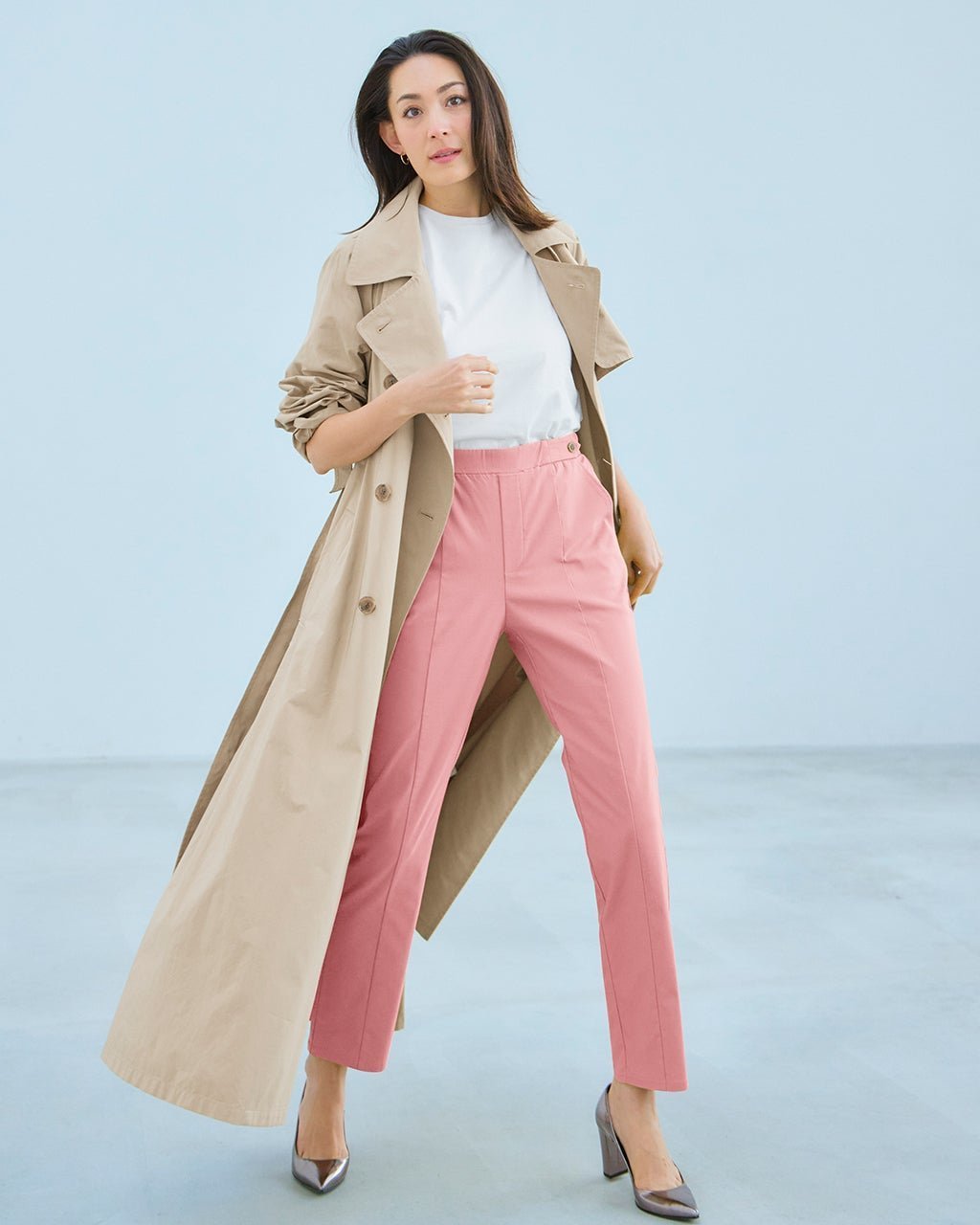 【ドゥクラッセ/DoCLASSE】のドライタッチ・センターシームストレート68cm インテリア・キッズ・メンズ・レディースファッション・服の通販 founy(ファニー) 　ファッション　Fashion　レディースファッション　Fashion for Women　パンツ　Pants & Trousers　ストライプ　Stripe, Striped Pattern　ストレッチ　Stretch, Stretchy Fabric　ストレート　Straight, Straight Cut　ストーン　Stone, Gem-Like　定番　Standard, Basic Item　フラット　Flat, Flat Shoes　フロント　Front, Front Design　プリント　Print, Printed Pattern　夏　Summer　ソフトピンク|ID: prp329100004433390 ipo3291000000030967496