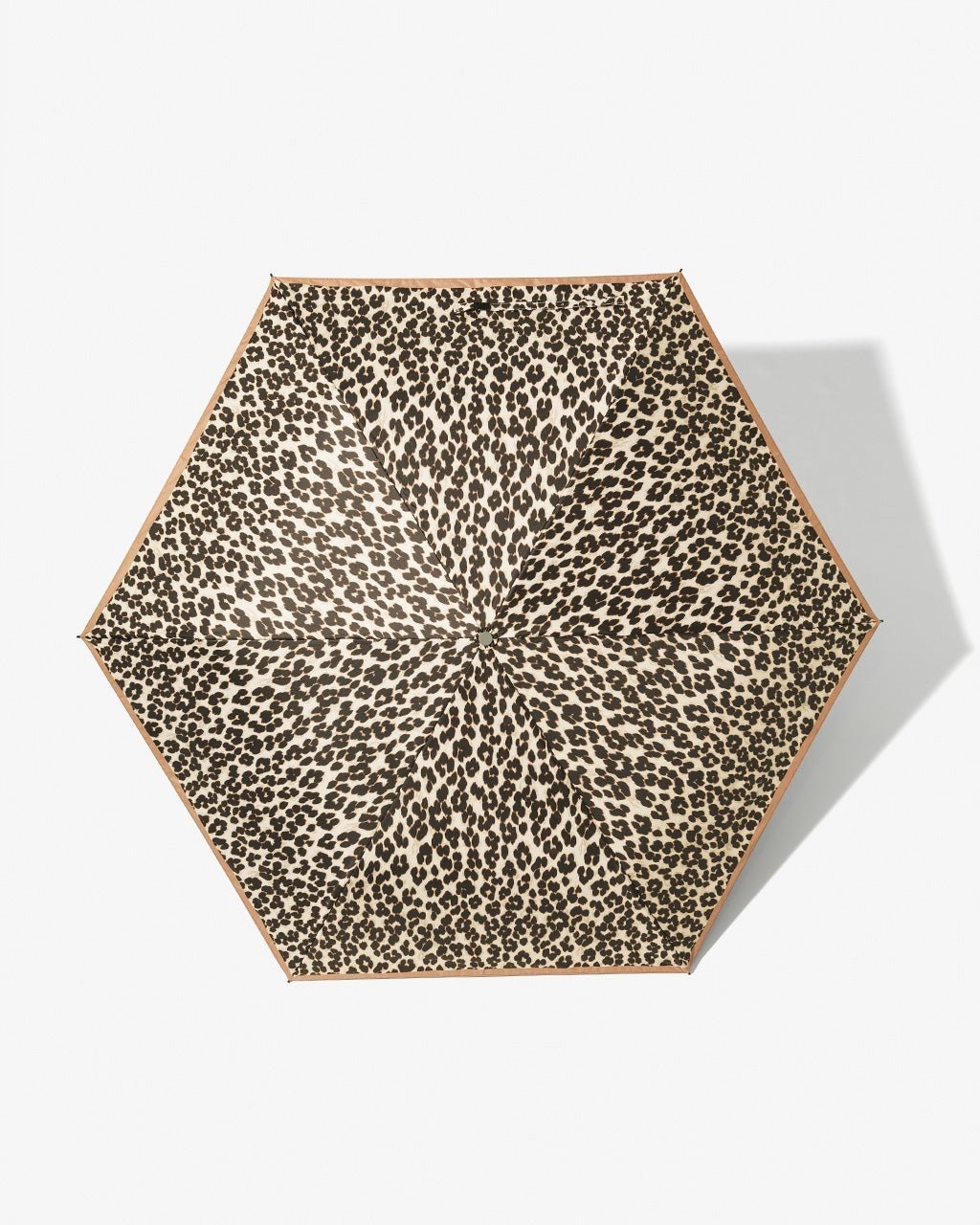 【ドゥクラッセ/DoCLASSE】のパーフェクトシェード100・折り畳み傘 インテリア・キッズ・メンズ・レディースファッション・服の通販 founy(ファニー) ファッション Fashion レディースファッション Fashion for Women レイングッズ・傘・晴雨兼用傘 Umbrellas & Rain Gear グラス Glass, Eyewear コーティング Coating, Coated Finish 傘 Umbrella, Parasol 巾着 Drawstring Bag, Kinchaku 軽量 Lightweight, Ultra Light センター Center, Center Line 透かし Cut-Out, Lacework 人気 Popular, Best Seller ブロック Block, Solid Block Pattern プリント Print, Printed Pattern 日傘 Parasol, UV Umbrella ラベンダー Lavender ワンポイント One Point, Statement Accent レオパード|ID: prp329100004433395 ipo3291000000032775230