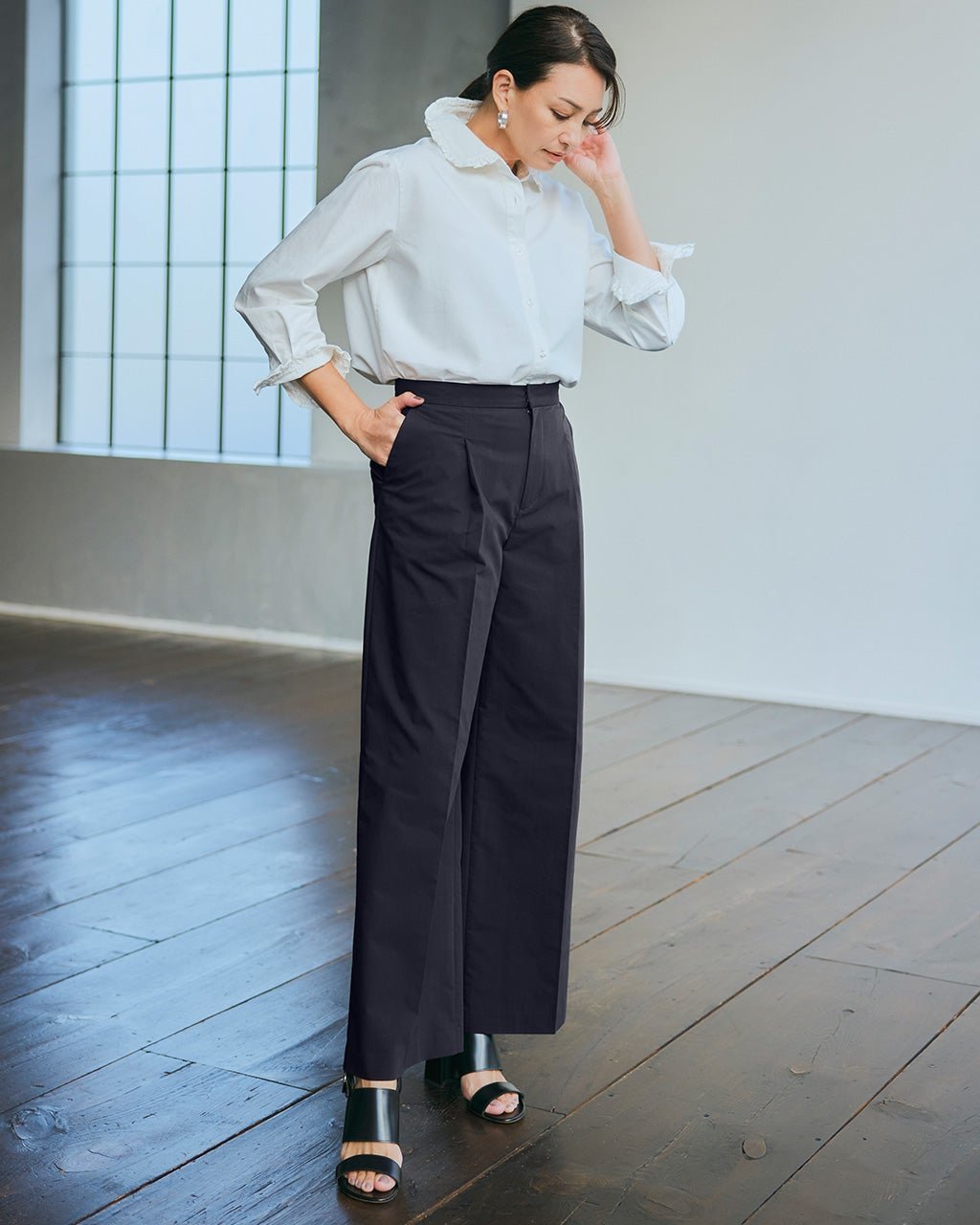 【ドゥクラッセ/DoCLASSE】のソフトチノ・タックワイドパンツ インテリア・キッズ・メンズ・レディースファッション・服の通販 founy(ファニー) 　ファッション　Fashion　レディースファッション　Fashion for Women　パンツ　Pants & Trousers　センター　Center, Center Line　ミッドナイトブルー|ID: prp329100004433398 ipo3291000000030967580