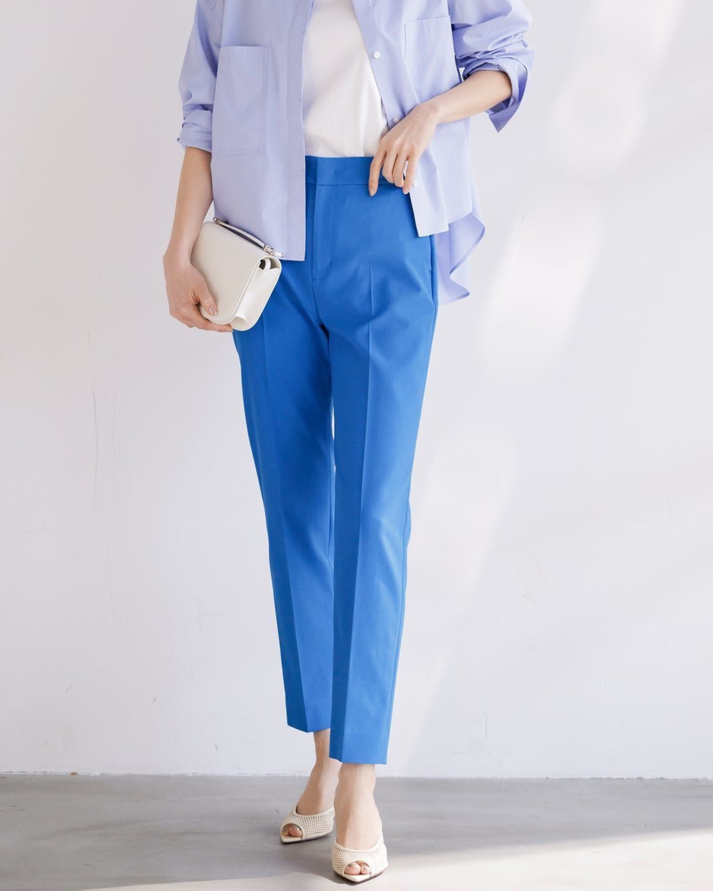 【ドゥクラッセ/DoCLASSE】のリネン混オックス・スリムテーパード/68cm インテリア・キッズ・メンズ・レディースファッション・服の通販 founy(ファニー) 　ファッション　Fashion　レディースファッション　Fashion for Women　パンツ　Pants & Trousers　リネン　Linen, Linen Fabric　ブルー|ID: prp329100004433405 ipo3291000000036038128