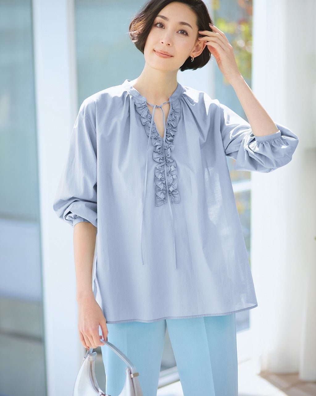 【ドゥクラッセ/DoCLASSE】のコットンローン・フリルキーネックブラウス 人気、トレンドファッション・服の通販 founy(ファニー) 　ファッション　Fashion　レディースファッション　Fashion for Women　トップス・カットソー　Cut & Sew Tops　シャツ・ブラウス・オフィスカジュアル　Elegant Blouses & Button-Ups　スタンド　Stand Collar, Upright Stand　フリル　Frill, Ruffle　人気　Popular, Best Seller　 other-1|ID: prp329100004433426 ipo3291000000036038134