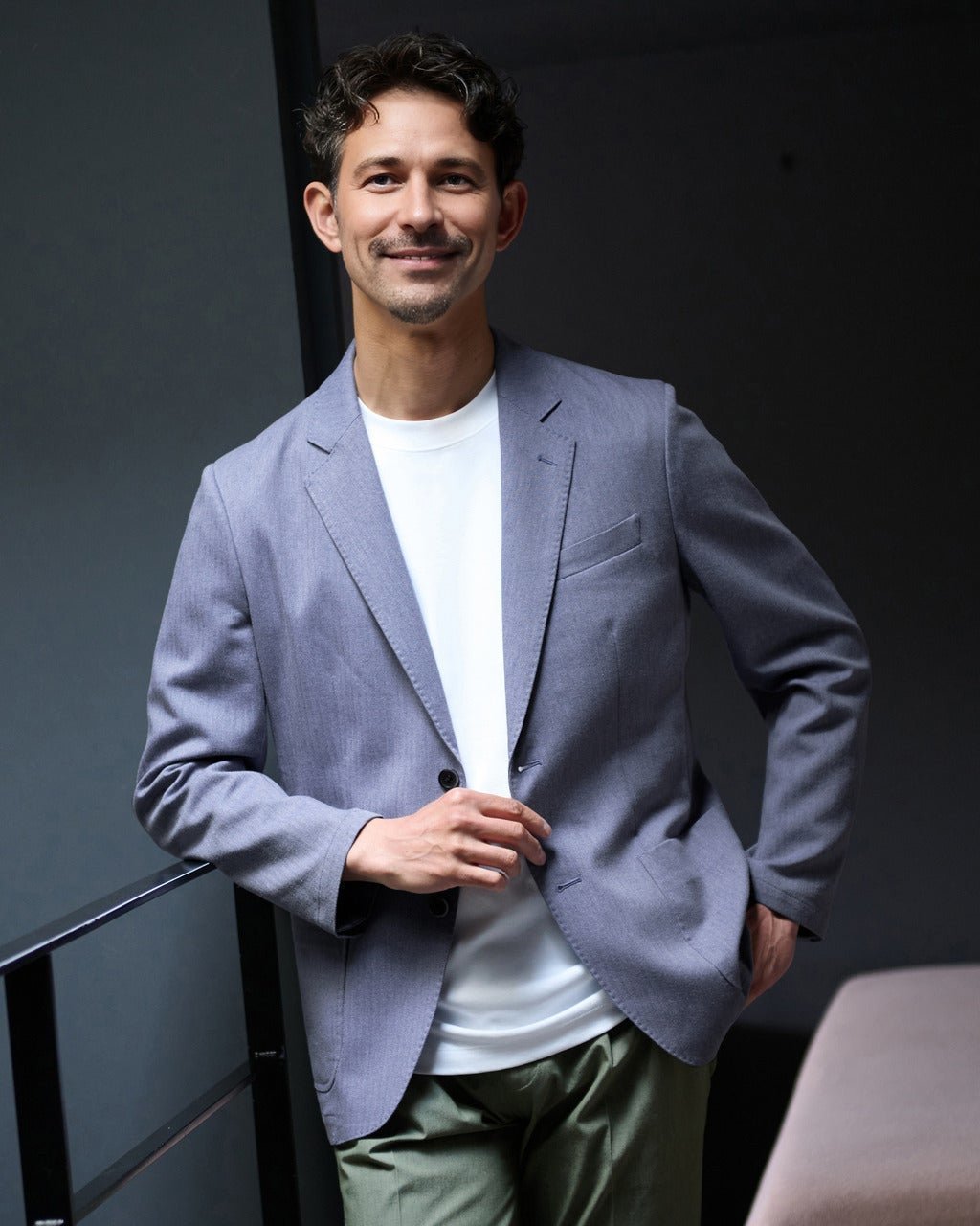 【ドゥクラッセ/DoCLASSE / MEN】のストレッチ・艶ヘリンボーンジャケット 人気、トレンドファッション・服の通販 founy(ファニー) 　ファッション　Fashion　メンズファッション　MEN　ジャケット　Jacket　ストレッチ　Stretch　ヘリンボーン　Herringbone　ベスト　Vest　ポケット　Pocket　メンズ　Mens　無地　Plain Color　 other-1|ID: prp329100004433447 ipo3291000000031889996