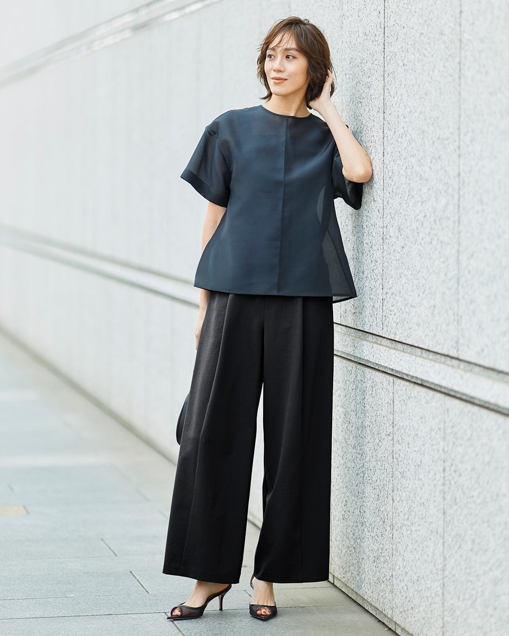 【ドゥクラッセ/DoCLASSE】のリネンタッチ・タックセミワイドパンツ68cm 人気、トレンドファッション・服の通販 founy(ファニー) 　ファッション　Fashion　レディースファッション　WOMEN　パンツ　Pants　NEW・新作・新着・新入荷　New Arrivals　エレガント 上品　Elegant　センター　Center　ビジネス 仕事 通勤　Business　リネン　Linen　 other-1|ID: prp329100004485521 ipo3291000000031793314