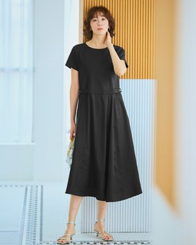 【ドゥクラッセ/DoCLASSE】の異素材コンビ・アシンメトリーワンピース 人気、トレンドファッション・服の通販 founy(ファニー) ファッション Fashion レディースファッション Ladies' Fashion Online ワンピース Dress なめらか Smooth アシンメトリー Asymmetry カットソー Cut And Sew タフタ Taffeta トレンド Trend フィット Fit フレア Flare リラックス Relax 人気 Popularity |ID:prp329100004485548
