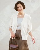 【ドゥクラッセ/DoCLASSE】のライトシアー・Vネックカーディガン ホワイト|ID: prp329100004485551 ipo3291000000031619522