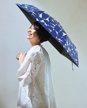 【ドゥクラッセ/DoCLASSE】のパーフェクトシェード100・バンブー折り畳み傘 人気、トレンドファッション・服の通販 founy(ファニー) ファッション Fashion レディースファッション Fashion for Women レイングッズ・傘・晴雨兼用傘 Umbrellas & Rain Gear エレガント 上品 Elegant コーティング Coating, Coated Finish 傘 Umbrella, Parasol 巾着 Drawstring Bag, Kinchaku 軽量 Lightweight, Ultra Light 人気 Popular, Best Seller バンブー Bamboo, Bamboo Material ブロック Block, Solid Block Pattern プリント Print, Printed Pattern 日傘 Parasol, UV Umbrella |ID:prp329100004485552