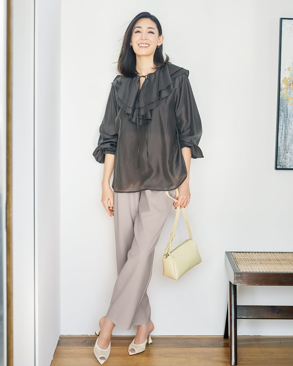 【ドゥクラッセ/DoCLASSE】のリネンタッチ・タックストレートパンツ68cm インテリア・キッズ・メンズ・レディースファッション・服の通販 founy(ファニー) 　ファッション　Fashion　レディースファッション　WOMEN　パンツ　Pants　NEW・新作・新着・新入荷　New Arrivals　エレガント 上品　Elegant　ストレート　Straight　トレンド　Trend　リネン　Linen　グレージュ|ID: prp329100004485556 ipo3291000000031619554