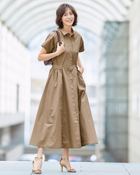 【ドゥクラッセ/DoCLASSE】のコットン混ブロード・ギャザーシャツワンピ 人気、トレンドファッション・服の通販 founy(ファニー) ファッション Fashion レディースファッション WOMEN ワンピース Dress シャツワンピース Shirt Dresses ギャザー Gather フレア Flare 人気 Popularity |ID:prp329100004485558