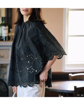 【ドゥクラッセ/DoCLASSE】のカットワークレース・サックブラウス 人気、トレンドファッション・服の通販 founy(ファニー) ファッション Fashion レディースファッション WOMEN トップス・カットソー Tops/Tshirt シャツ/ブラウス Shirts/Blouses ギャザー Gather |ID:prp329100004487232