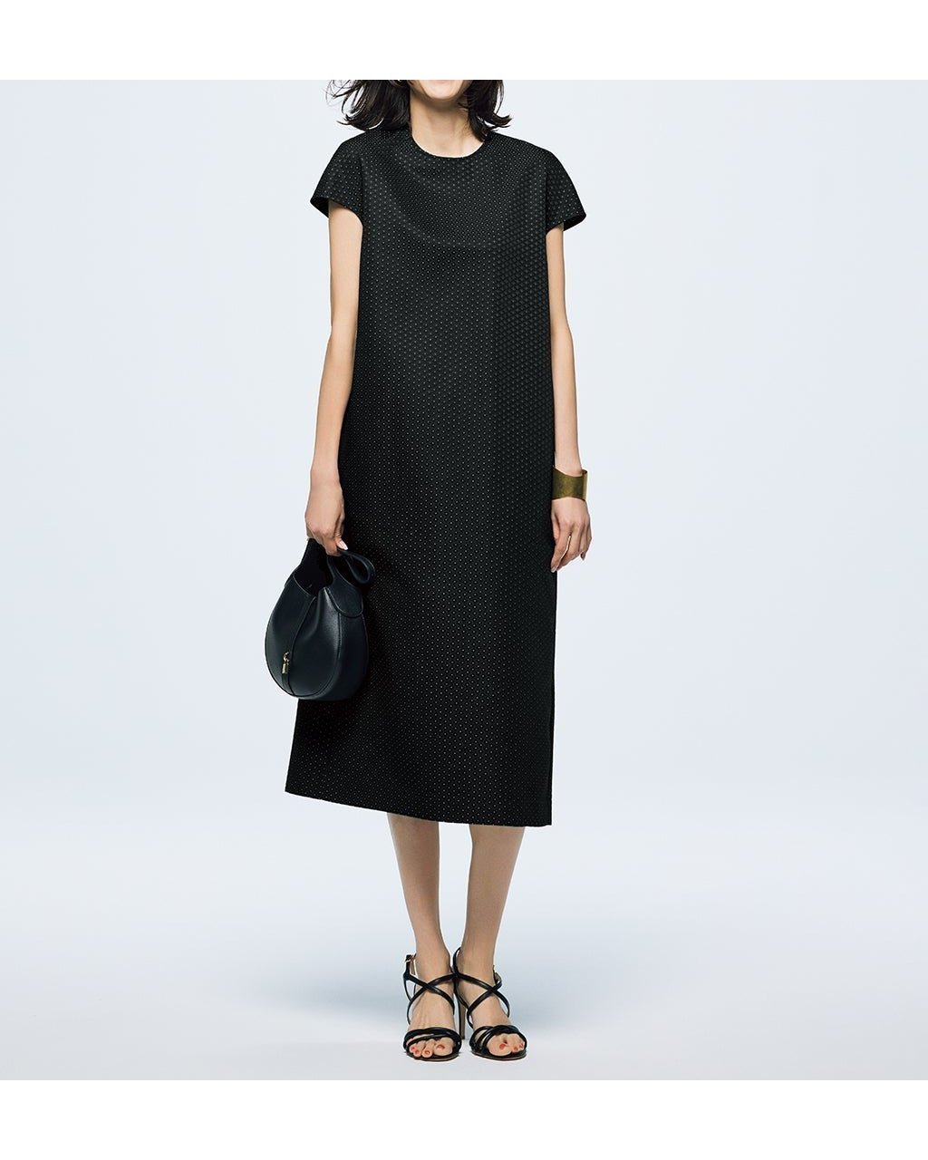 【ドゥクラッセ/DoCLASSE】の小紋柄ジャカード・サックワンピース 人気、トレンドファッション・服の通販 founy(ファニー) 　ファッション　Fashion　レディースファッション　WOMEN　ワンピース　Dress　NEW・新作・新着・新入荷　New Arrivals　カッティング　Cutting　キャップ　Cap　シンプル　Simple　ジャカード　Jacquard　スリーブ　Sleeve　セレモニー　Ceremony　パターン　Pattern　フォルム　Form　プリント　Print　エレガント 上品　Elegant　夏　Summer　無地　Plain Color　 other-1|ID: prp329100004487245 ipo3291000000031634094