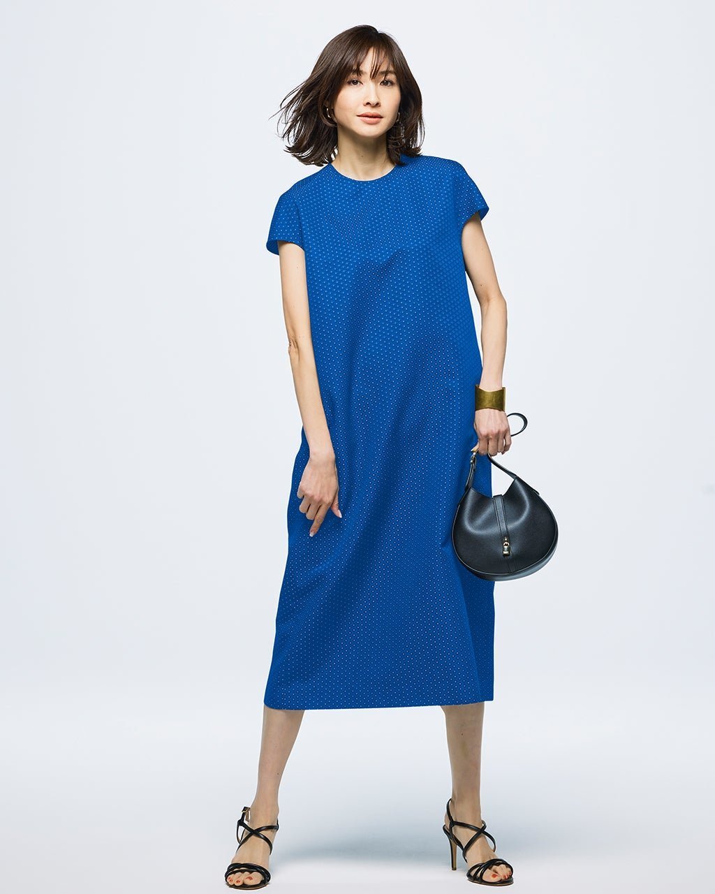 【ドゥクラッセ/DoCLASSE】の小紋柄ジャカード・サックワンピース 人気、トレンドファッション・服の通販 founy(ファニー) 　ファッション　Fashion　レディースファッション　Fashion for Women　ワンピース　Dresses　カッティング　Cutting Detail　キャップ　Cap, Baseball Cap　シンプル　Simple, Minimal　ジャカード／ジャガード　Jacquard, Woven Pattern　スリーブ　Sleeve, Long Sleeve / Short Sleeve　セットアップ　Set-Up, Coordinated Outfit　パターン　Pattern, Design Print　フォルム　Silhouette, Form　プリント　Print, Printed Pattern　エレガント 上品　Elegant　夏　Summer　無地　Plain, Solid Color　 other-1|ID: prp329100004487245 ipo3291000000033488561