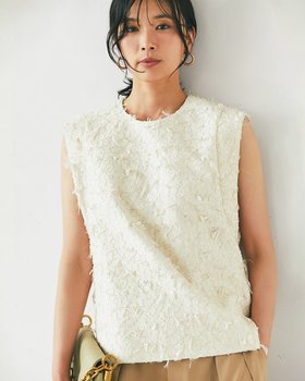 【ドゥクラッセ/DoCLASSE】のフラワージャカード・ノースリーブブラウス 人気、トレンドファッション・服の通販 founy(ファニー) ファッション Fashion レディースファッション Ladies' Fashion Online ワンピース Dress カッティング Cutting シンプル Simple ジャカード Jacquard セットアップ Set Up ノースリーブ No Sleeve パーティ Party ミックス Mix リュクス Luxe 夏 Summer |ID:prp329100004487305