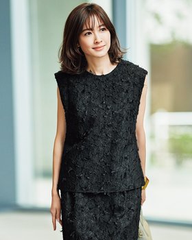 【ドゥクラッセ/DoCLASSE】 フラワージャカード・ノースリーブブラウス人気、トレンドファッション・服の通販 founy(ファニー) ファッション Fashion レディースファッション Fashion for Women ワンピース Dresses カッティング Cutting Detail シンプル Simple, Minimal ジャカード／ジャガード Jacquard, Woven Pattern セットアップ Set-Up, Coordinated Outfit ノースリーブ Sleeveless, No-Sleeve パーティ Party, Party Style ミックス Mix, Mixed Style リュクス Luxury, Elegant, High-End, Chic 夏 Summer |ID:prp329100004487305