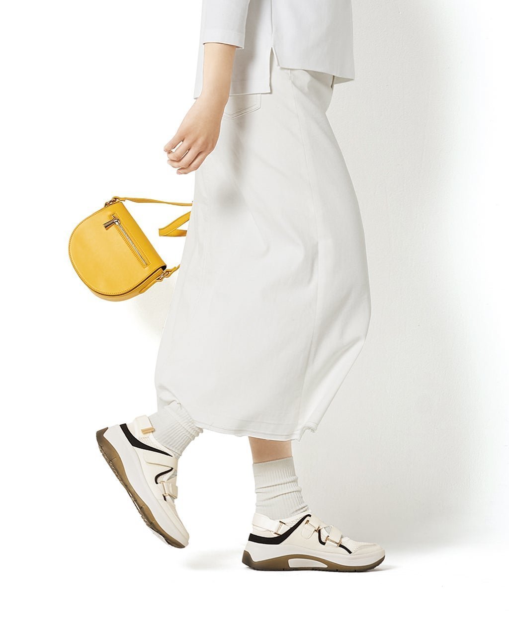 【フィットフィット/fitfit】の3ベルトオープンスニーカー インテリア・キッズ・メンズ・レディースファッション・服の通販 founy(ファニー) 　ファッション　Fashion　レディースファッション　Fashion for Women　ベルト&ウエストマーク　Belts & Waist Accessories　インソール　Shoe Insole　厚底　Platform Shoes　サンダル　Sandals, Summer Shoes　シアー　Sheer, See-Through　シューズ　Shoes, Footwear　スニーカー　Sneakers, Trainers　ソックス　Socks, Hosiery　フィット　Fit, Slim Fit　フォルム　Silhouette, Form　メッシュ　Mesh, Net Fabric　おすすめ　Recommended / Our Picks　夏　Summer　ホワイト|ID: prp329100004492372 ipo3291000000036038256