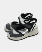 【フィットフィット/fitfit】の厚底ニットアジャスタブルサンダル 人気、トレンドファッション・服の通販 founy(ファニー) ファッション Fashion レディースファッション WOMEN 厚底 Platforms クッション Cushion 軽量 Lightweight サンダル Sandals スマート Smart 透かし Watermark パターン Pattern フィット Fit フラット Flat ラバー Rubber NEW・新作・新着・新入荷 New Arrivals 夏 Summer |ID:prp329100004496516