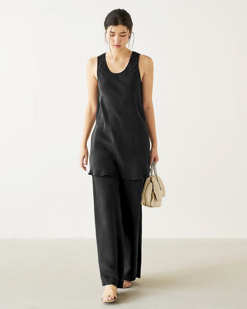 【ドゥクラッセ/DoCLASSE】のビンテージサテン・ロングトップス 人気、トレンドファッション・服の通販 founy(ファニー) 　ファッション　Fashion　レディースファッション　WOMEN　トップス・カットソー　Tops/Tshirt　NEW・新作・新着・新入荷　New Arrivals　インナー　Inner　ジャケット　Jacket　スタイリッシュ　Stylish　タンク　Tank　ドレープ　Drape　バイアス　Bias　ベスト　Vest　 other-1|ID: prp329100004515273 ipo3291000000031903756