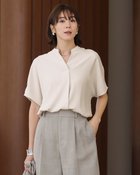 【ドゥクラッセ/DoCLASSE】のジョーゼット・Vネックタックブラウス ストーン|ID: prp329100004522392 ipo3291000000031989426