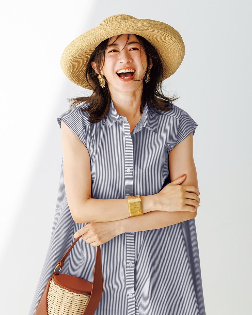 【ドゥクラッセ/DoCLASSE】のピュアコットン・ランダムストライプロングシャツ 人気、トレンドファッション・服の通販 founy(ファニー) 　ファッション　Fashion　レディースファッション　Fashion for Women　トップス・カットソー　Cut & Sew Tops　シャツ・ブラウス・オフィスカジュアル　Elegant Blouses & Button-Ups　ストライプ　Stripe, Striped Pattern　スマート　Smart, Elegant　チュニック　Tunic, Long Top　ロング　Long, Long-Length　夏　Summer　定番　Standard, Basic Item　 other-1|ID: prp329100004522417 ipo3291000000033302165