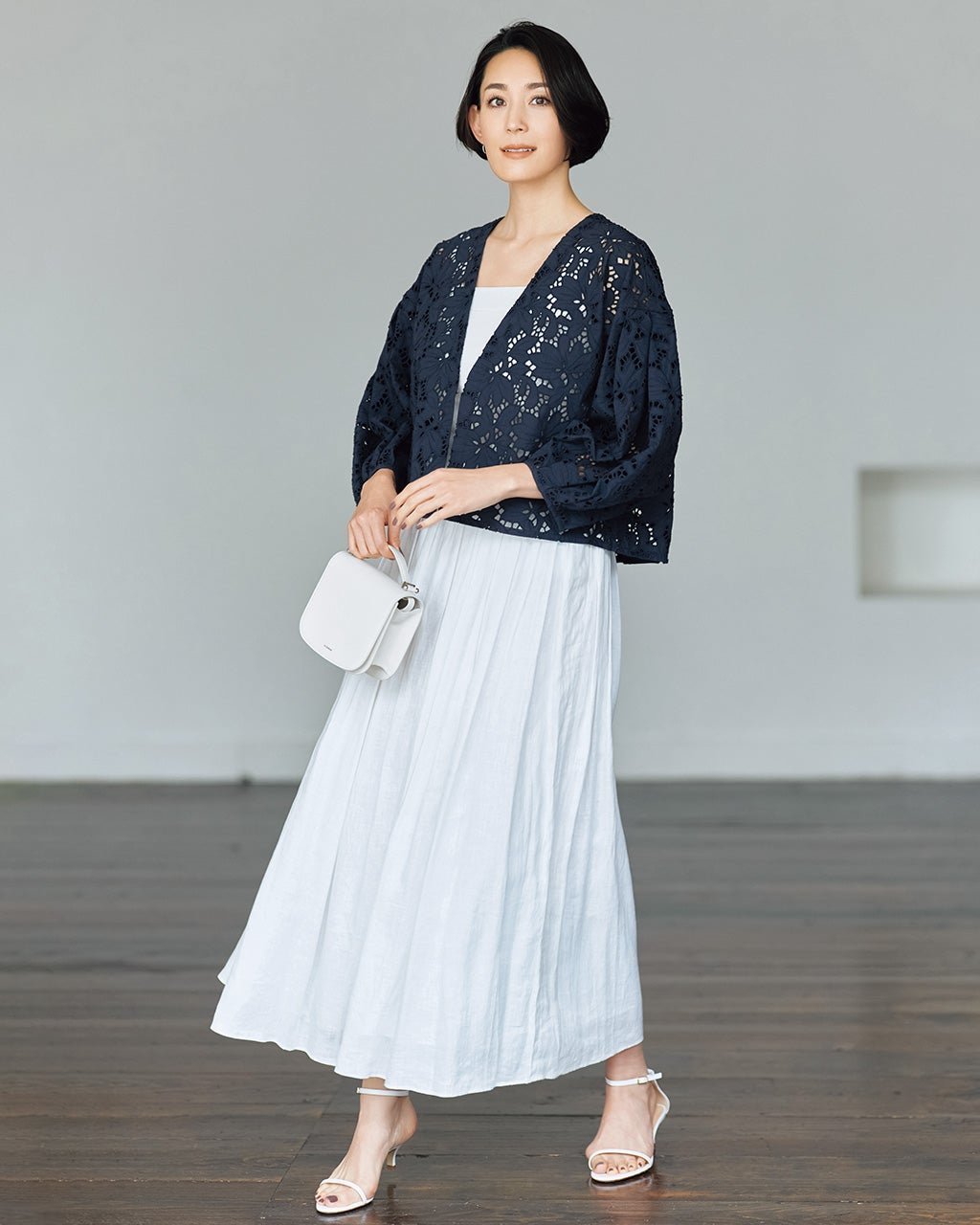 【ドゥクラッセ/DoCLASSE】の総カットワークレース・パフ袖ジャケット 人気、トレンドファッション・服の通販 founy(ファニー) 　ファッション　Fashion　レディースファッション　WOMEN　アウター　Coat Outerwear　ジャケット　Jackets　NEW・新作・新着・新入荷　New Arrivals　ジャケット　Jacket　パーティ　Party　フロント　Front　ボタニカル　Botanical　レース　Race　人気　Popularity　 other-1|ID: prp329100004524170 ipo3291000000032002201