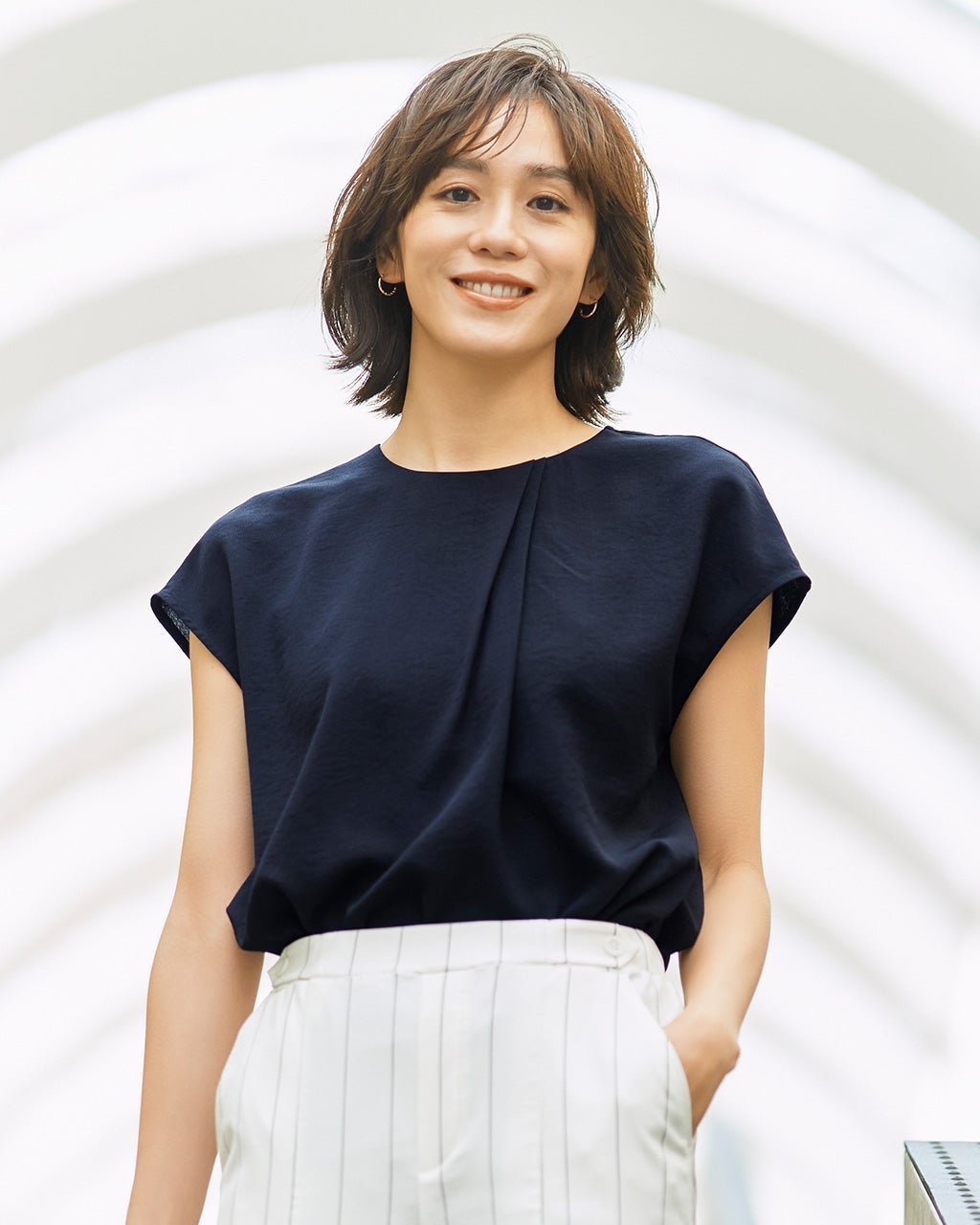 【ドゥクラッセ/DoCLASSE】のビューティフォルム・タックプルオーバー インテリア・キッズ・メンズ・レディースファッション・服の通販 founy(ファニー) 　ファッション　Fashion　レディースファッション　WOMEN　トップス・カットソー　Tops/Tshirt　シャツ/ブラウス　Shirts/Blouses　プルオーバー　Pullover　NEW・新作・新着・新入荷　New Arrivals　オケージョン　Occasion　カモフラージュ　Camouflage　スリーブ　Sleeve　セットアップ　Set Up　ドレープ　Drape　フレンチ　French　リネン　Linen　ネイビー|ID: prp329100004524176 ipo3291000000032002231