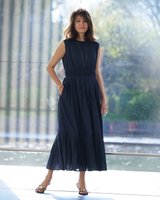 【ドゥクラッセ/DoCLASSE】のコットンローン・プリーツヘムワンピース 人気、トレンドファッション・服の通販 founy(ファニー) ファッション Fashion レディースファッション Fashion for Women ワンピース Dresses なめらか Smooth, Silky Texture カッティング Cutting Detail ギャザー Gathered, Ruffled ティアード Tiered, Tiered Style ノースリーブ Sleeveless, No-Sleeve プリーツ Pleats, Pleated |ID:prp329100004524181