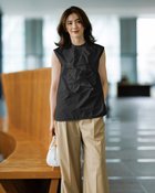 【ドゥクラッセ/DoCLASSE】のコットン混・フロントラッフルブラウス ブラック|ID: prp329100004524184 ipo3291000000032002260