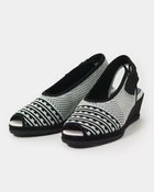 【フィットフィット/fitfit】のしなやかウェッジニットサンダル 人気、トレンドファッション・服の通販 founy(ファニー) ファッション Fashion レディースファッション WOMEN インソール Insole サンダル Sandals フィット Fit 夏 Summer 春 Spring S/S・春夏 Ss・Spring/Summer thumbnail ブラック&times;ホワイト|ID: prp329100004532758 ipo3291000000032139770
