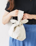 【ドゥクラッセ/DoCLASSE】のソフトレザー・リボンバッグ 人気、トレンドファッション・服の通販 founy(ファニー) ファッション Fashion レディースファッション WOMEN バッグ Bag 傘 / レイングッズ Umbrellas/Rainwear ハンドバッグ Handbag パーティ Party フォルム Form ポーチ Pouch リボン Ribbon 巾着 Purse 日傘 Parasol 財布 Wallet thumbnail エクルー|ID: prp329100004555750 ipo3291000000032198672
