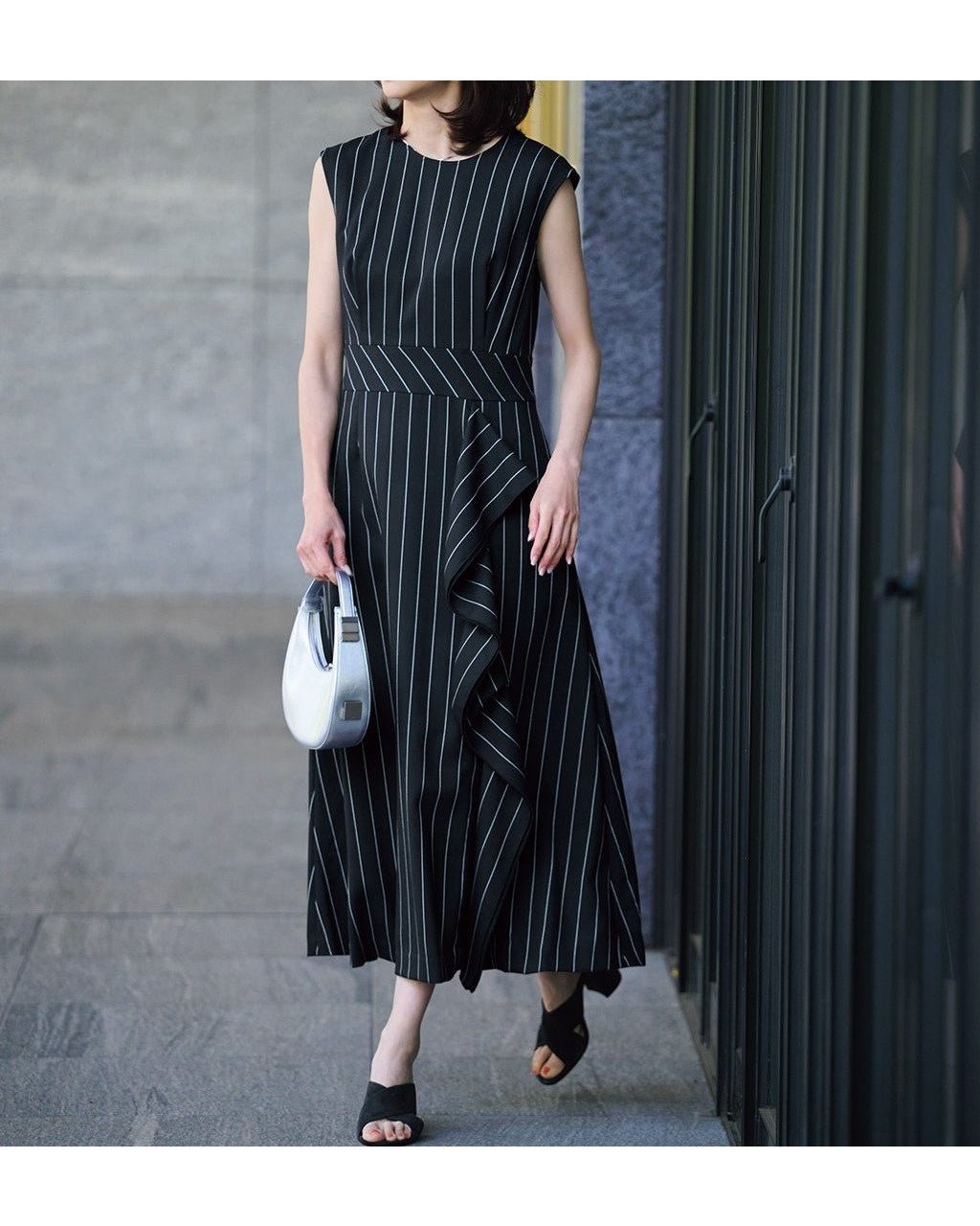 【ドゥクラッセ/DoCLASSE】のリネンタッチストライプ・アシメワンピース 人気、トレンドファッション・服の通販 founy(ファニー) 　ファッション　Fashion　レディースファッション　WOMEN　ワンピース　Dress　NEW・新作・新着・新入荷　New Arrivals　アシンメトリー　Asymmetry　ストライプ　Stripe　スマート　Smart　セットアップ　Set Up　フリル　Frills　夏　Summer　 other-1|ID: prp329100004571954 ipo3291000000032352325