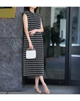 【ドゥクラッセ/DoCLASSE】のふくれジャカード・キャップスリーブワンピース 人気、トレンドファッション・服の通販 founy(ファニー) ファッション Fashion レディースファッション WOMEN ワンピース Dress NEW・新作・新着・新入荷 New Arrivals カッティング Cutting キャップ Cap コンパクト Compact ジャカード Jacquard ストレート Straight スマート Smart スリーブ Sleeve セットアップ Set Up プリント Print モノトーン Monotone エレガント 上品 Elegant 無地 Plain Color |ID:prp329100004571959