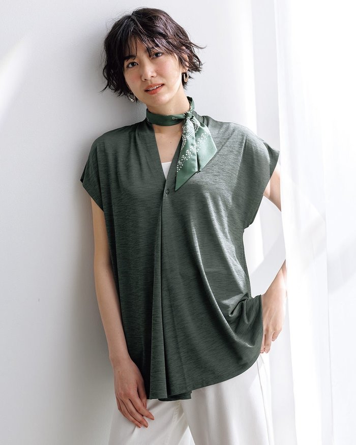 【ドゥクラッセ/DoCLASSE】のUVスラブ・フレンチ袖2WAYジレ インテリア・キッズ・メンズ・レディースファッション・服の通販 founy(ファニー) https://founy.com/ ファッション Fashion レディースファッション Fashion for Women トップス・カットソー Cut & Sew Tops カーディガン・羽織り Layered Style Cardigans ベスト&ジレ / 重ね着スタイル Vests & Gilets 新作・新入荷 New Arrivals / New In カットソー Cut and Sewn Top カーディガン Cardigan, Knitwear ドレープ Drape, Draping Fabric フレンチ French, French Style 人気 Popular, Best Seller 夏 Summer 旅行 Travel |ID: prp329100004571968 ipo3291000000032697070
