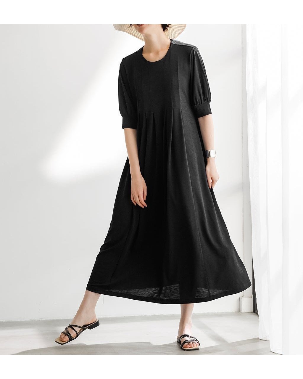 【ドゥクラッセ/DoCLASSE】のUVスラブ・タックデザインワンピース インテリア・キッズ・メンズ・レディースファッション・服の通販 founy(ファニー) 　ファッション　Fashion　レディースファッション　WOMEN　ワンピース　Dress　NEW・新作・新着・新入荷　New Arrivals　カットソー　Cut And Sew　スリーブ　Sleeve　フェミニン　Feminine　フォルム　Form　エレガント 上品　Elegant　人気　Popularity　夏　Summer　旅行　Travel　ブラック|ID: prp329100004571977 ipo3291000000032352545