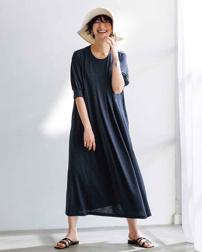 【ドゥクラッセ/DoCLASSE】のUVスラブ・タックデザインワンピース インテリア・キッズ・メンズ・レディースファッション・服の通販 founy(ファニー) https://founy.com/ ファッション Fashion レディースファッション Fashion for Women ワンピース Dresses カットソー Cut and Sewn Top スリーブ Sleeve, Long Sleeve / Short Sleeve 人気 Popular, Best Seller フェミニン Feminine, Girly フォルム Silhouette, Form 新作・新入荷 New Arrivals / New In 夏 Summer 旅行 Travel エレガント 上品 Elegant |ID: prp329100004571977 ipo3291000000032697079