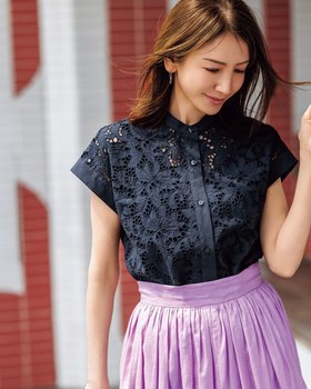 【ドゥクラッセ/DoCLASSE】のエンブロイダリー・バンドカラーブラウス 人気、トレンドファッション・服の通販 founy(ファニー) ファッション Fashion レディースファッション Fashion for Women トップス・カットソー Cut & Sew Tops シャツ・ブラウス・オフィスカジュアル Elegant Blouses & Button-Ups 新作・新入荷 New Arrivals / New In シンプル Simple, Minimal パイピング Piping, Trim Design ヨーク Yoke, Yoke Design ワーク Workwear, Utility Style |ID:prp329100004571983