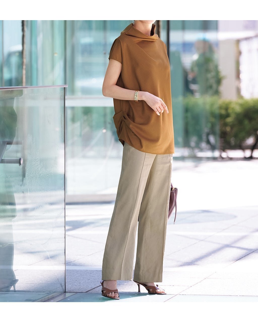 【ドゥクラッセ/DoCLASSE】のモダンアシメタック・ロングトップス インテリア・キッズ・メンズ・レディースファッション・服の通販 founy(ファニー) 　ファッション　Fashion　レディースファッション　WOMEN　トップス・カットソー　Tops/Tshirt　シャツ/ブラウス　Shirts/Blouses　NEW・新作・新着・新入荷　New Arrivals　エレガント 上品　Elegant　モダン　Modern　テラコッタ|ID: prp329100004571984 ipo3291000000032352610