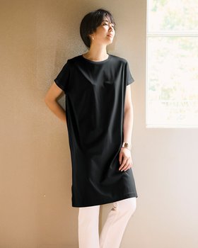 【ドゥクラッセ/DoCLASSE】のシルキーポンチ・ラメラインチュニック 人気、トレンドファッション・服の通販 founy(ファニー) ファッション Fashion レディースファッション Fashion for Women トップス・カットソー Cut & Sew Tops カットソー Cut and Sewn Top クール Cool, Chic シルク Silk, 100% Silk ストレート Straight, Straight Cut スマート Smart, Elegant チュニック Tunic, Long Top |ID:prp329100004571995