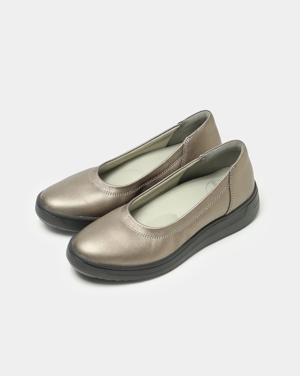 【フィットフィット/fitfit】のレザーバレエスニーカーLITE インテリア・キッズ・メンズ・レディースファッション・服の通販 founy(ファニー) 　ファッション　Fashion　レディースファッション　Fashion for Women　インソール　Shoe Insole　クッション　Cushion, Throw Pillow　軽量　Lightweight, Ultra Light　シューズ　Shoes, Footwear　ストレッチ　Stretch, Stretchy Fabric　スニーカー　Sneakers, Trainers　バレエ　Ballet, Ballet Style　フィット　Fit, Slim Fit　フォルム　Silhouette, Form　ラバー　Rubber, Rubber Sole　リアル　Real, Realistic　新作・新入荷　New Arrivals / New In　エレガント 上品　Elegant　ブロンズ|ID: prp329100004580493 ipo3291000000033500378