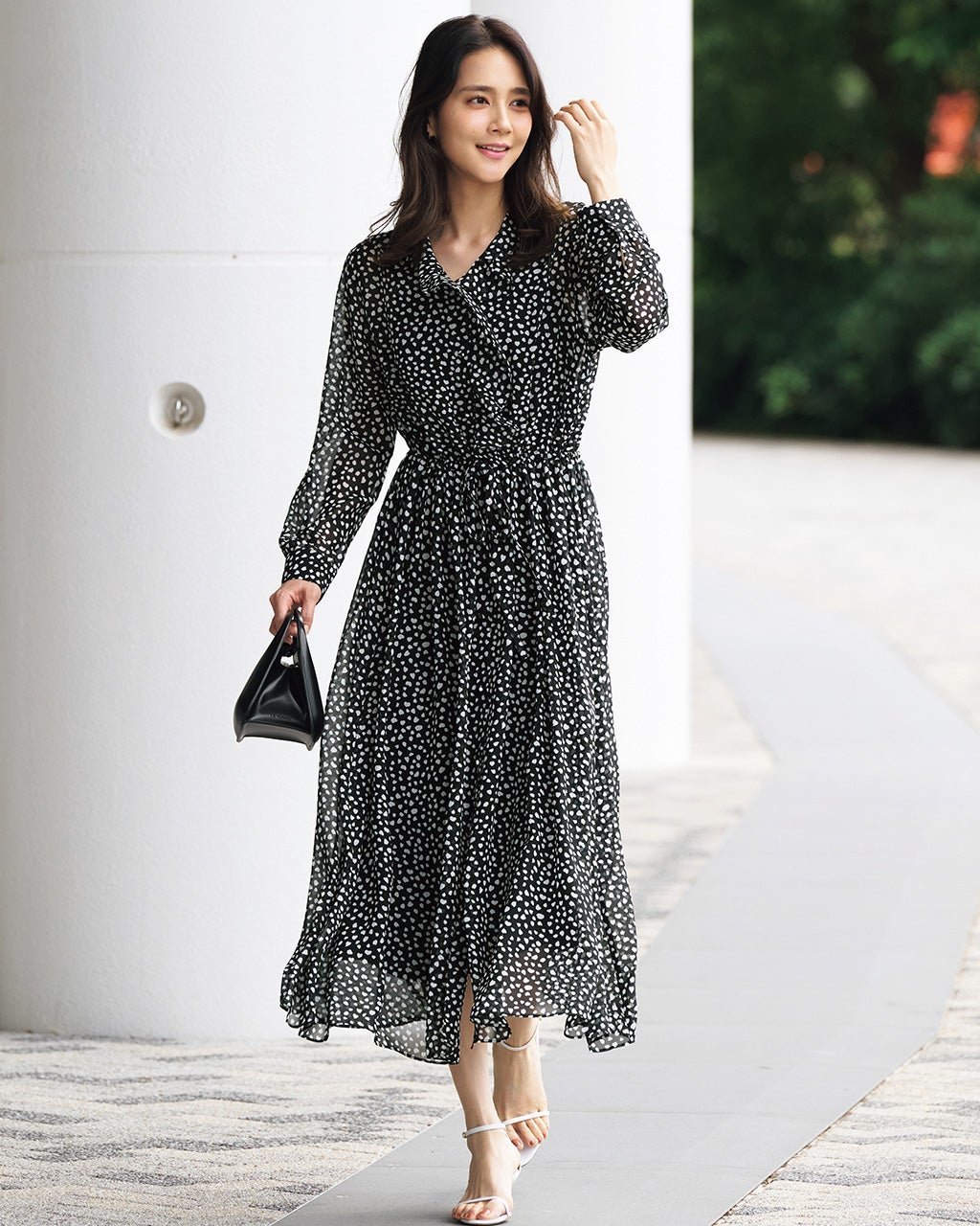【ドゥクラッセ/DoCLASSE】のプリントシフォン・ラッフルワンピース 人気、トレンドファッション・服の通販 founy(ファニー) 　ファッション　Fashion　レディースファッション　Fashion for Women　ワンピース　Dresses　キャミワンピース　Cami Dress, Slip Dress　シフォン　Chiffon, Lightweight Fabric　ラッフル　Ruffle, Frill　ロング　Long, Long-Length　定番　Standard, Basic Item　水玉　Polka Dot, Dot Pattern　長袖　Long Sleeve, Full Sleeve　 other-1|ID: prp329100004600856 ipo3291000000033908341