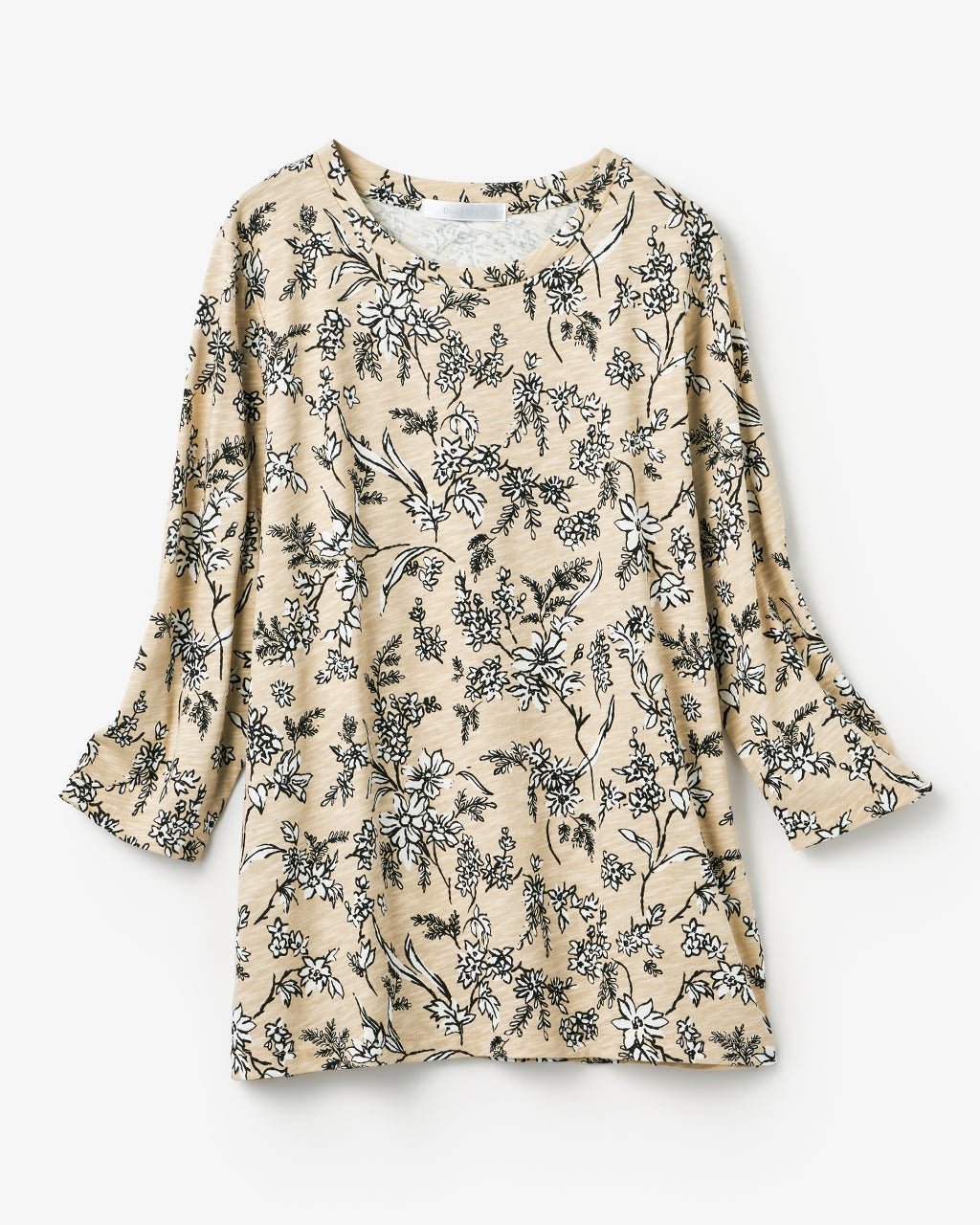 【ドゥクラッセ/DoCLASSE】の綿スラブ・クルーネックT/7分袖 インテリア・キッズ・メンズ・レディースファッション・服の通販 founy(ファニー) 　ファッション　Fashion　レディースファッション　Fashion for Women　トップス・カットソー　Cut & Sew Tops　シャツ・ブラウス・オフィスカジュアル　Elegant Blouses & Button-Ups　ロングTシャツ・Tシャツ　Longline T-Shirts & Tees　カットソー・ベーシックTシャツ　Cut-and-Sewn Tops / Stretch Tees & Basics　新作・新入荷　New Arrivals / New In　カットソー　Cut and Sewn Top　プリント　Print, Printed Pattern　ミラノ　Milano Style, Italian-Inspired　サンドベージュ|ID: prp329100004600867 ipo3291000000032711068