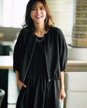 【ドゥクラッセ/DoCLASSE】 シアーツイル・ギャザーブルゾン人気、トレンドファッション・服の通販 founy(ファニー) ファッション Fashion レディースファッション Fashion for Women アウター Coat / Outerwear Collection レディースジャケット・軽アウター Jackets ブルゾンジャケット・スポーティアウター Blouson Jackets 新作・新入荷 New Arrivals / New In ギャザー Gathered, Ruffled シアー Sheer, See-Through シンプル Simple, Minimal ジャケット Jacket, Outerwear ツイル Twist, Twisted Detail フェミニン Feminine, Girly エレガント 上品 Elegant 夏 Summer 洗える Machine Washable |ID:prp329100004600871