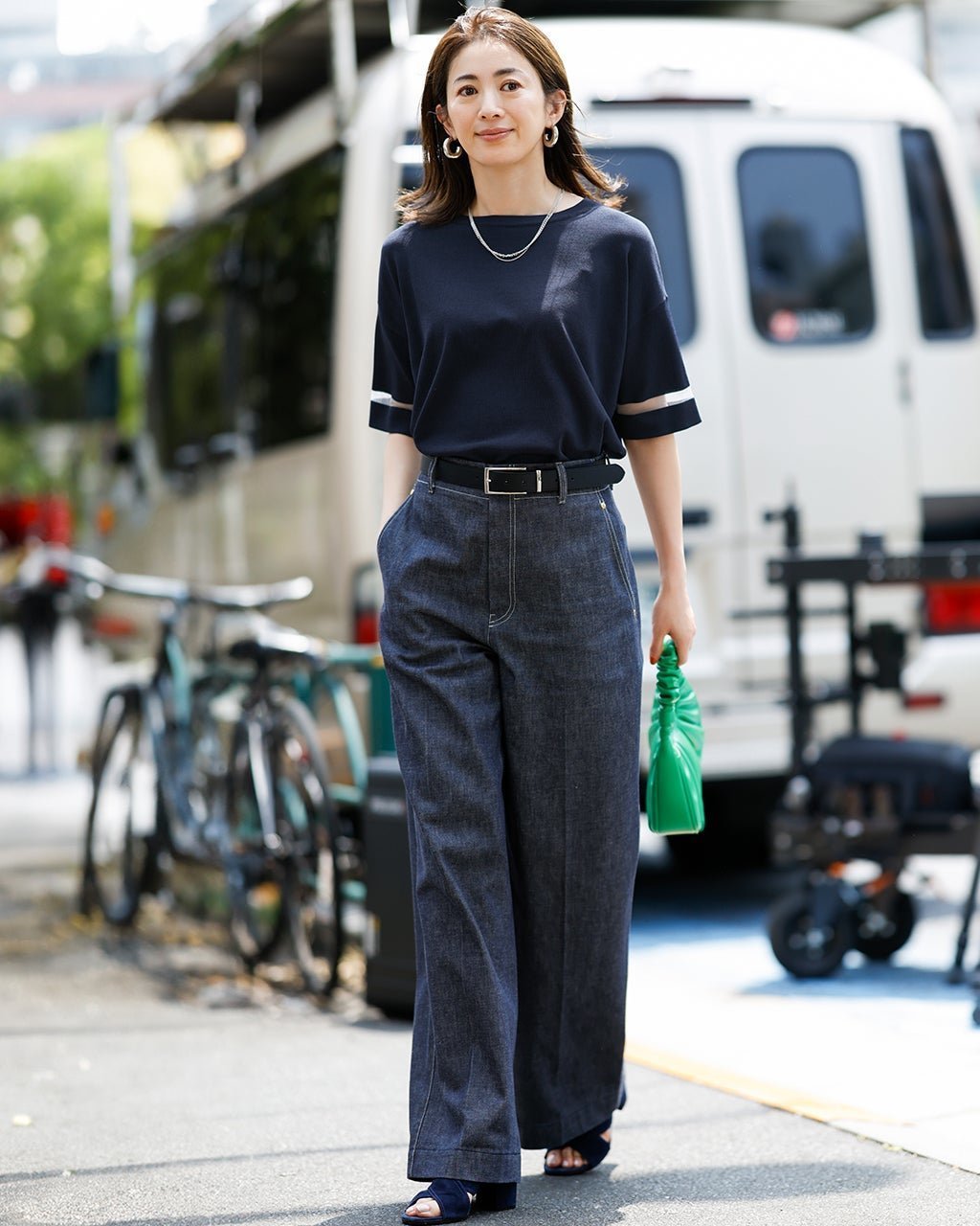 【ドゥクラッセ/DoCLASSE】の強撚ドライニット・袖シアープルオーバー インテリア・キッズ・メンズ・レディースファッション・服の通販 founy(ファニー) 　ファッション　Fashion　レディースファッション　Fashion for Women　トップス・カットソー　Cut & Sew Tops　ニット　Knit Tops & Sweaters　カジュアルプルオーバー・ニットトップス　Pullovers & Knit Tops / Casual Pullovers　新作・新入荷　New Arrivals / New In　カットソー　Cut and Sewn Top　サマー　Summer, Summer Style　シアー　Sheer, See-Through　フォルム　Silhouette, Form　エレガント 上品　Elegant　半袖　Short Sleeve, Half Sleeve　夏　Summer　ネイビー|ID: prp329100004600873 ipo3291000000032711104