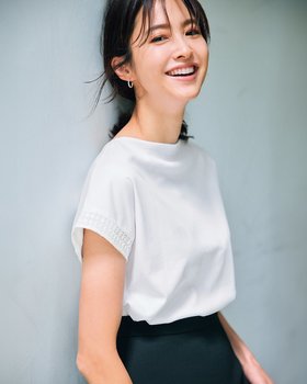 【ドゥクラッセ/DoCLASSE】 レースフレンチ袖/スーピマ・DoT人気、トレンドファッション・服の通販 founy(ファニー) ファッション Fashion レディースファッション Fashion for Women トップス・カットソー Cut & Sew Tops シャツ・ブラウス・オフィスカジュアル Elegant Blouses & Button-Ups ロングTシャツ・Tシャツ Longline T-Shirts & Tees カットソー・ベーシックTシャツ Cut-and-Sewn Tops / Stretch Tees & Basics インナー Innerwear カットソー Cut and Sewn Top シンプル Simple, Minimal ジャケット Jacket, Outerwear ダブル Double, Double-Breasted デニム Denim, Jeans Material 定番 Standard, Basic Item なめらか Smooth, Silky Texture パール Pearl, Pearl Accent フレンチ French, French Style フロント Front, Front Design ベーシック Basic, Essential 半袖 Short Sleeve, Half Sleeve レース Lace, Lace Fabric 新作・新入荷 New Arrivals / New In おすすめ Recommended / Our Picks 夏 Summer ビジネス 仕事 通勤 Business / Work / Commuting |ID:prp329100004600876