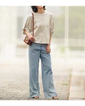 【ドゥクラッセ/DoCLASSE】のスーピマT・ツイストギャザースリーブ 人気、トレンドファッション・服の通販 founy(ファニー) ファッション Fashion レディースファッション Fashion for Women トップス・カットソー Cut & Sew Tops シャツ・ブラウス・オフィスカジュアル Elegant Blouses & Button-Ups ロングTシャツ・Tシャツ Longline T-Shirts & Tees カットソー・ベーシックTシャツ Cut-and-Sewn Tops / Stretch Tees & Basics 新作・新入荷 New Arrivals / New In カットソー Cut and Sewn Top シルク Silk, 100% Silk シンプル Simple, Minimal スリーブ Sleeve, Long Sleeve / Short Sleeve スーピマ Supima, Premium Cotton ツイスト Tweed, Tweed Fabric デニム Denim, Jeans Material フェミニン Feminine, Girly プレミアム Premium, High-End ボトム Bottoms, Lower Wear |ID:prp329100004600878